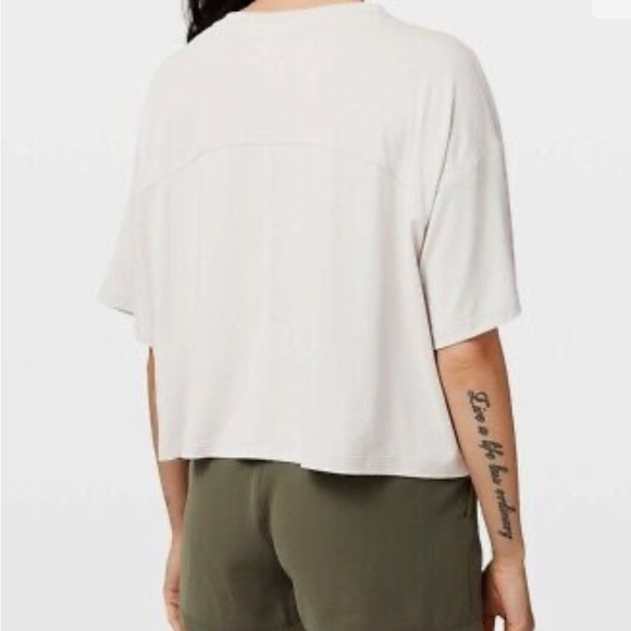 Lululemon Ease of it all short sleeve - Picture 2 of 9